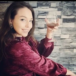 Meet your Posher, Sabrina